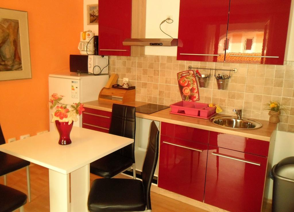 אופטיה Apartments Kestenovi Dvori מראה חיצוני תמונה